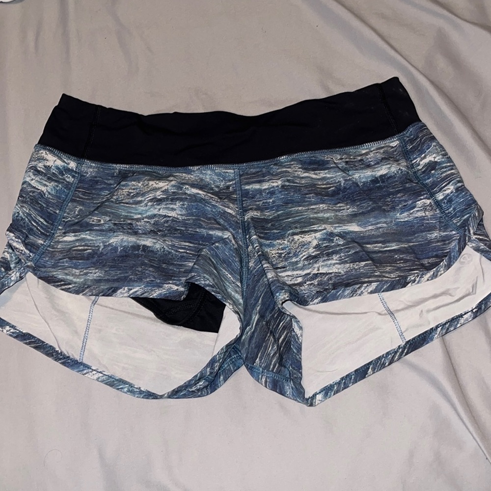 lululemon speed up shorts 2.5”